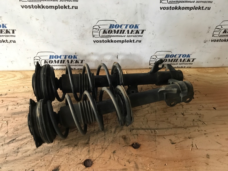 Стойка подвески Nissan Bluebird Sylphy 2008 G11 HR15DE перед