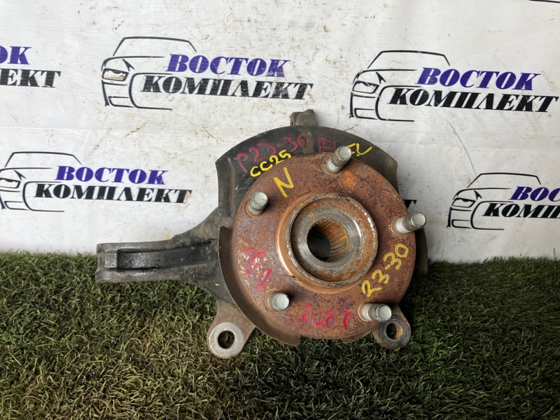 Ступица Nissan Serena 2007 CC25 MR20DE перед лев