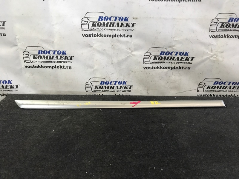 Молдинг на дверь Toyota Mark II 2002 GX115 1G-FE зад прав