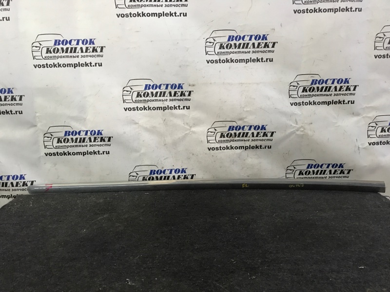 Молдинг на дверь Nissan Bluebird Sylphy 2008 G11 HR15DE перед лев