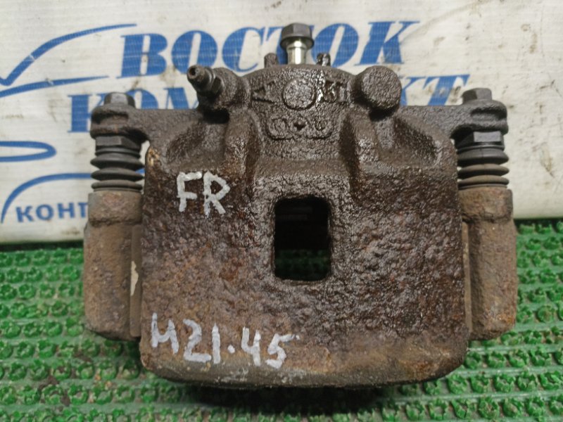 Суппорт Honda Airwave GJ1 L15A перед прав