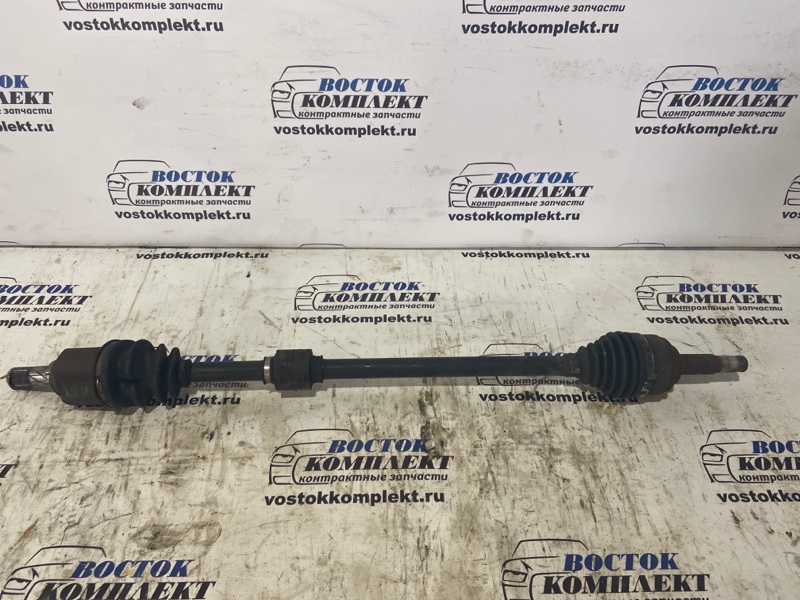 Привод Nissan Tiida Latio SC11 HR15DE перед прав