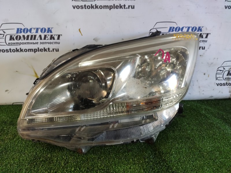 Фара Toyota Mark X Zio ANA10 2AZ-FE перед лев