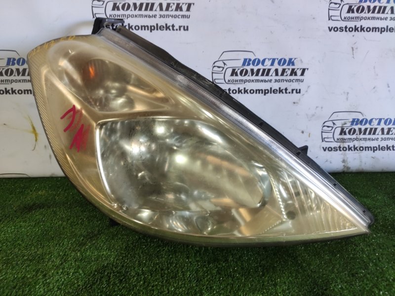 Фара Nissan Presage TNU31 QR25DE перед прав