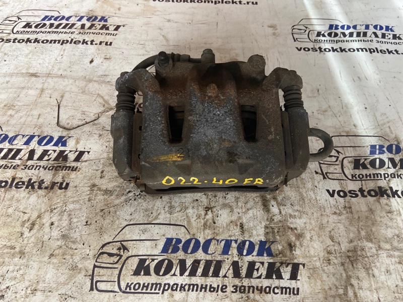 Суппорт Nissan Serena CC25 MR20DE перед прав