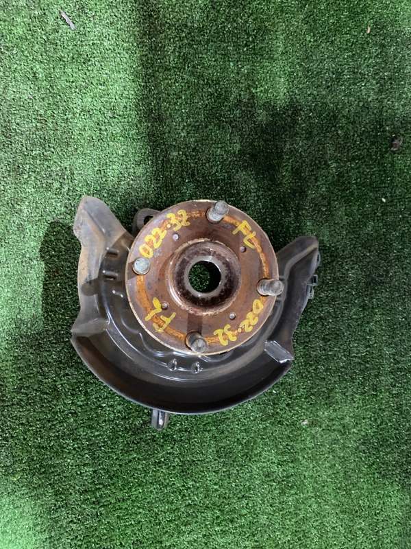 Ступица Toyota Passo KGC10 1KR-FE перед лев