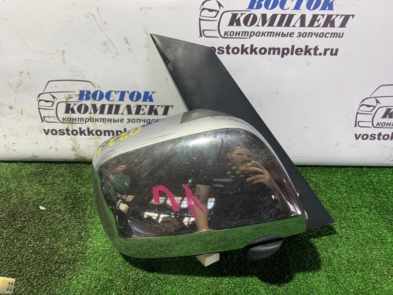 Зеркало боковое Toyota Voxy 2004 AZR60G 1AZ-FSE прав