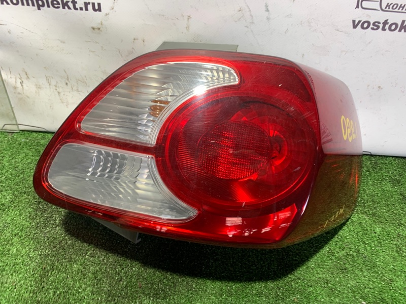 Фонарь стоп-сигнала Toyota Porte 2010 NNP10 2NZ-FE прав