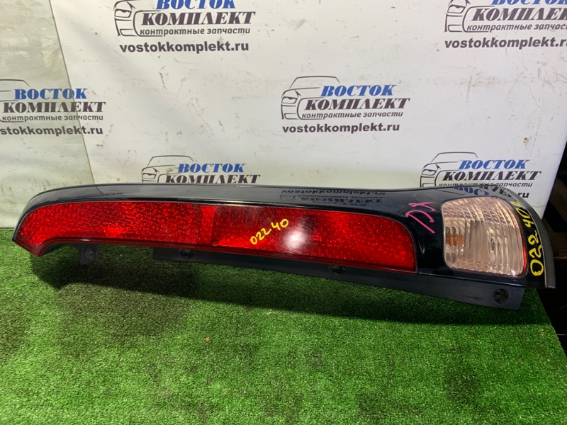 Фонарь стоп-сигнала Nissan Serena CC25 MR20DE прав