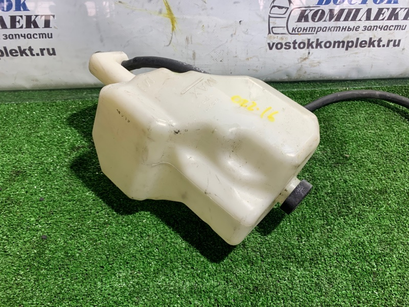 Бачок расширительный Nissan Serena CC25 MR20DE