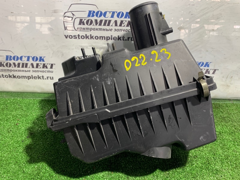 Корпус воздушного фильтра Mazda MPV 2004 LW3W L3-DE