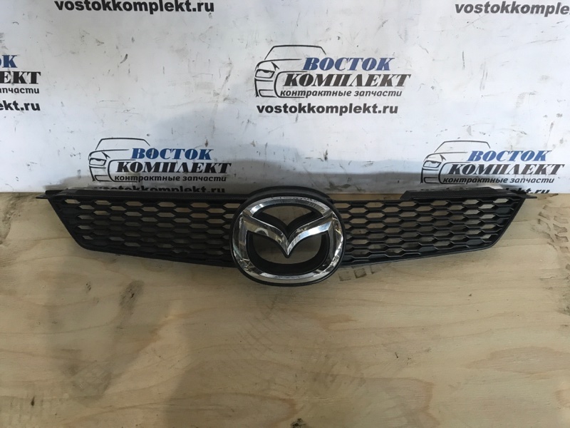 Решетка радиатора Mazda Demio 2005 DY3W ZJ-VE