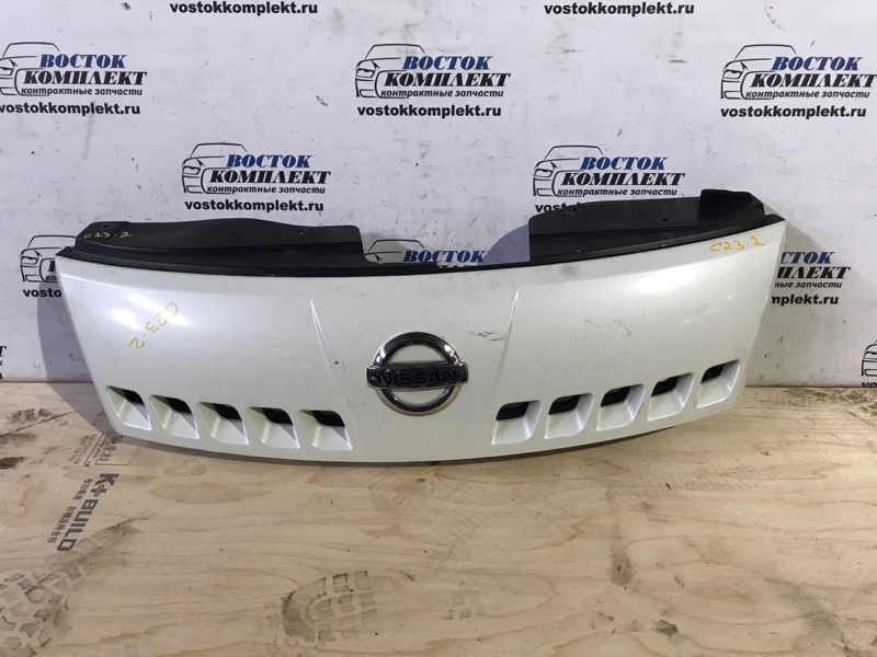 Решетка радиатора Nissan Serena 2007 NC25 MR20DE