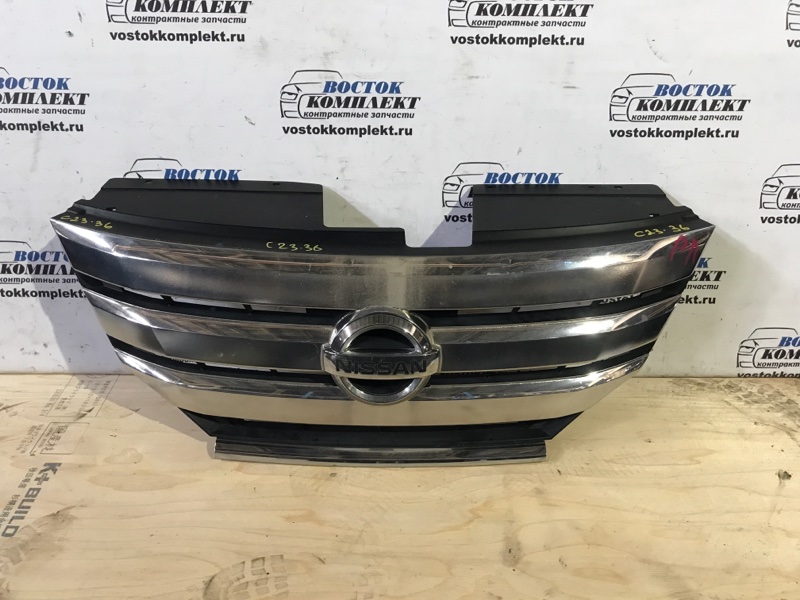 Решетка радиатора Nissan Serena 2012 HFC26 MR20DD