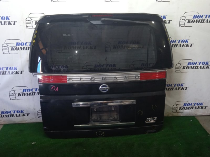 Дверь задняя багажника Nissan Elgrand ALE50