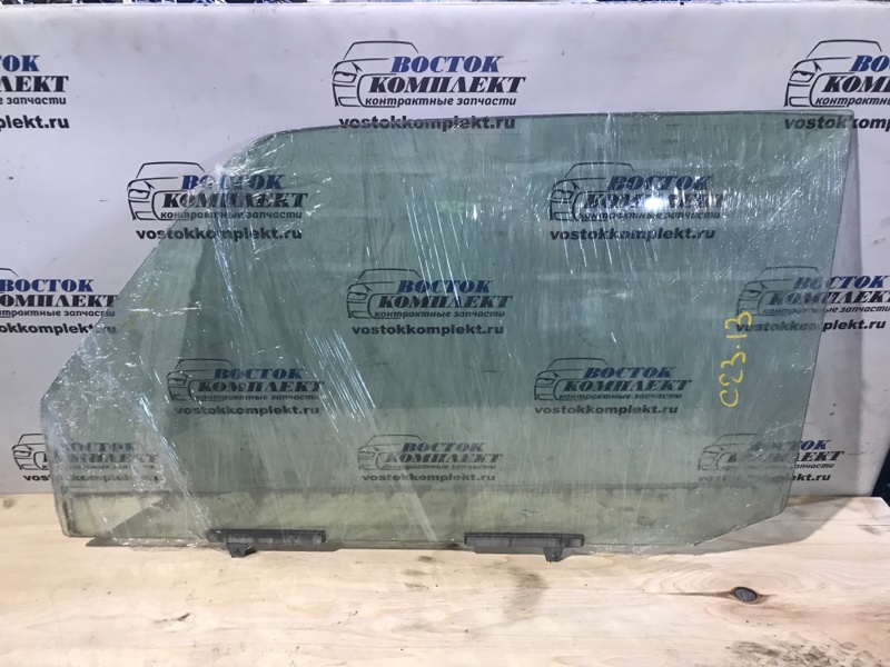 Стекло двери Nissan KIX H59A 4A30 перед лев