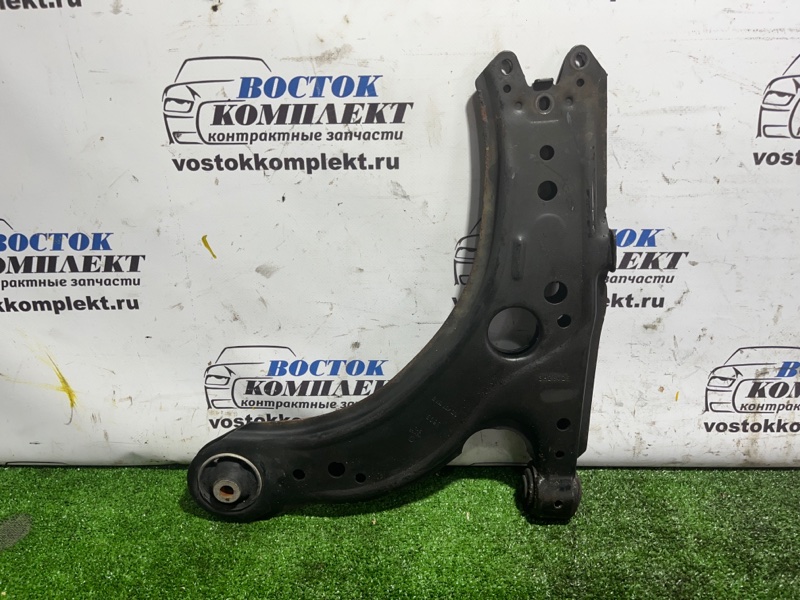 Рычаг подвески Volkswagen New Beetle WVWZZZ9C24M505025 AZJ-723235 перед прав