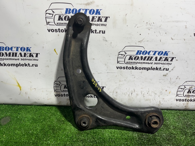 Рычаг подвески Nissan March NK13 HR12DE перед прав