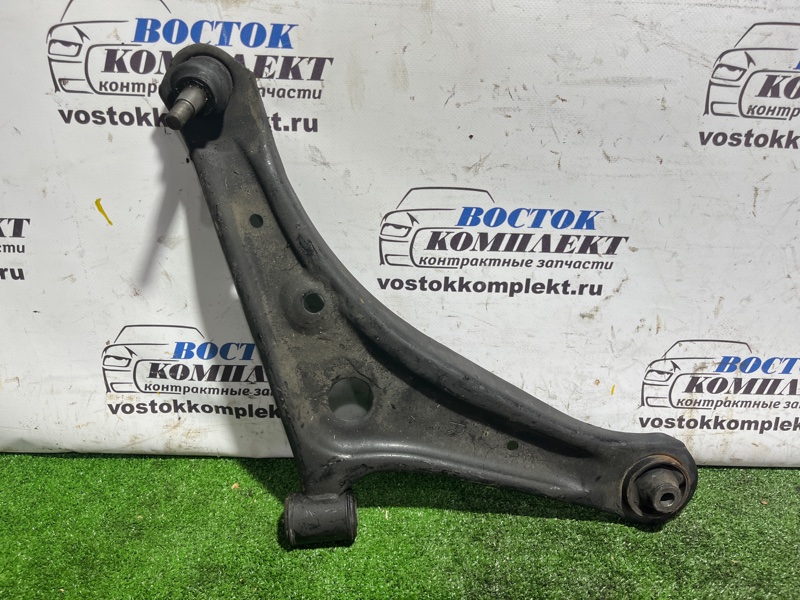 Рычаг подвески Mitsubishi Mirage A05A 3A90 перед прав