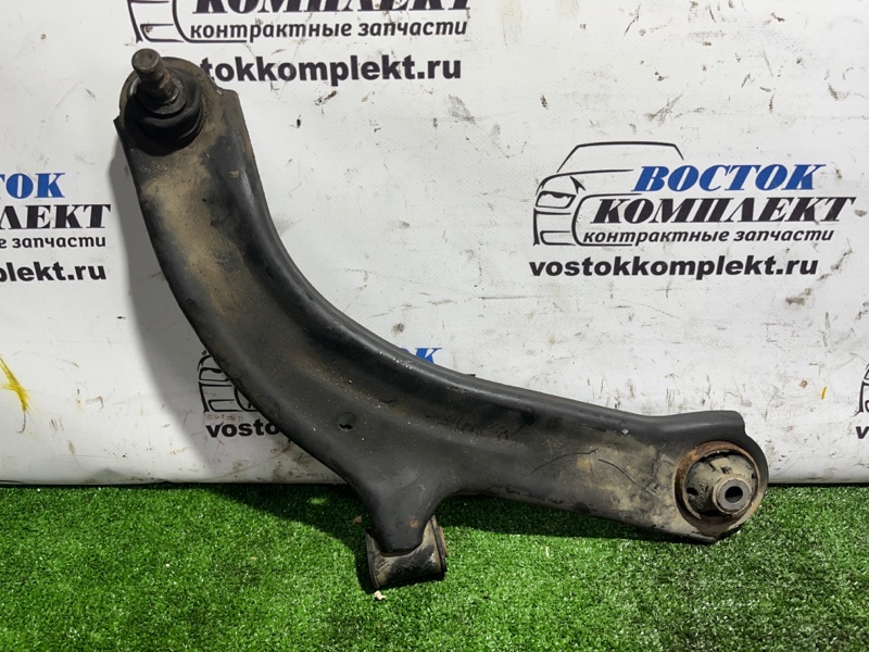 Рычаг подвески Nissan Cube BGZ11 CR14DE перед прав
