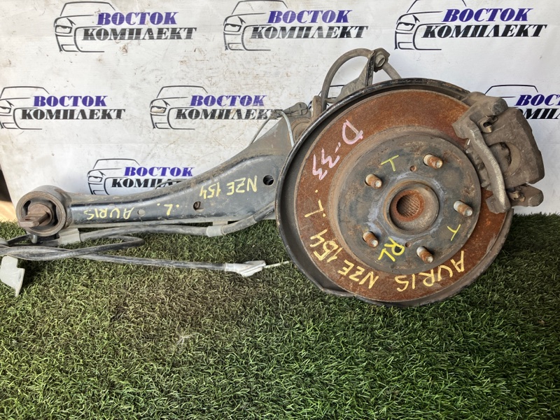 Рычаг подвески Toyota Auris NZE154 зад лев