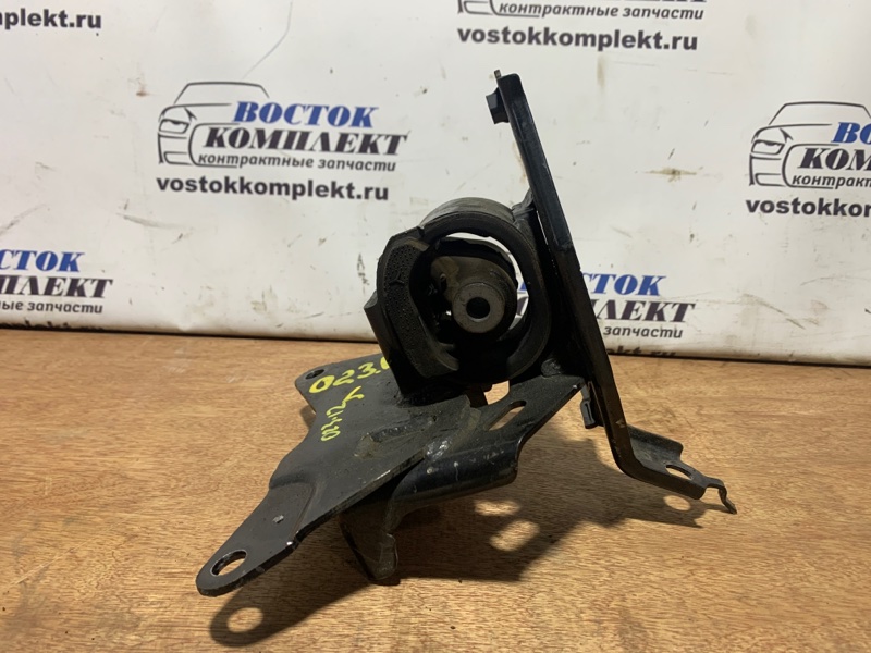 Подушка двигателя Toyota Spade NCP141 1NZ-FE перед
