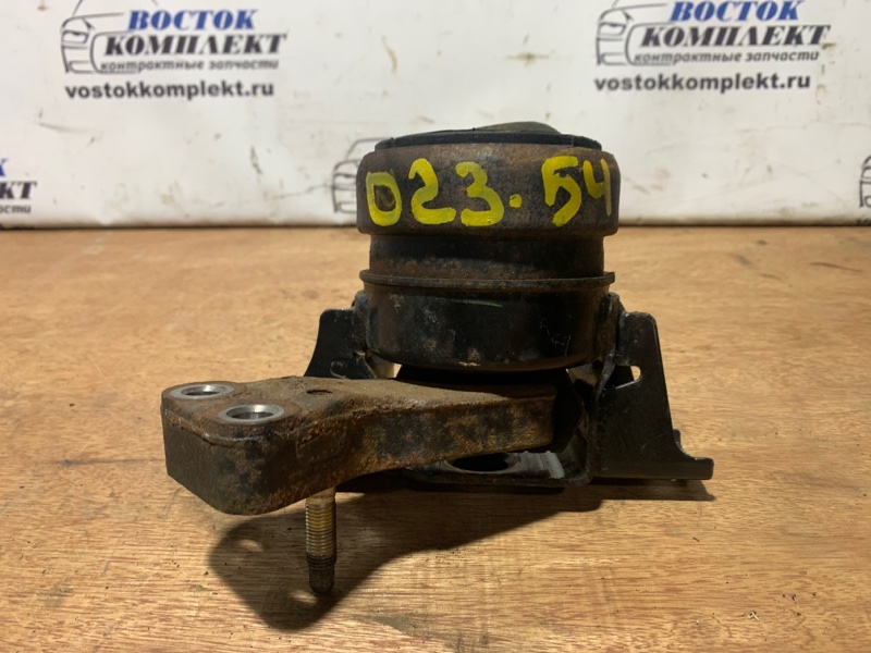 Подушка двигателя Toyota Ractis NCP100 1NZ-FE прав