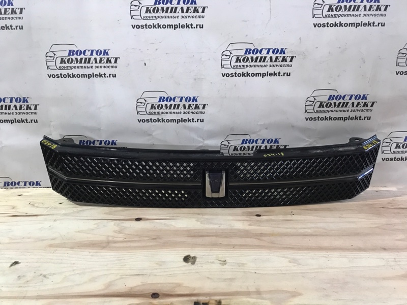 Решетка радиатора Toyota Voxy 2006 AZR65G 1AZ-FSE