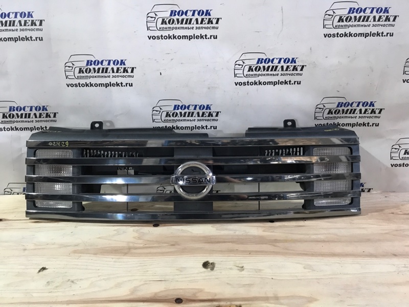 Решетка радиатора Nissan Cube 2004 BZ11 CR14DE