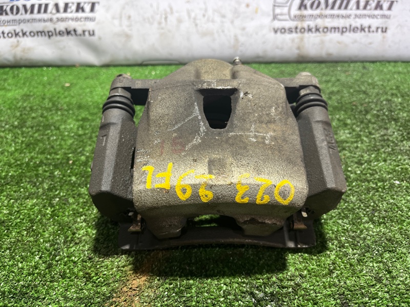 Суппорт Toyota Ractis NCP125 1NZ-FE перед лев