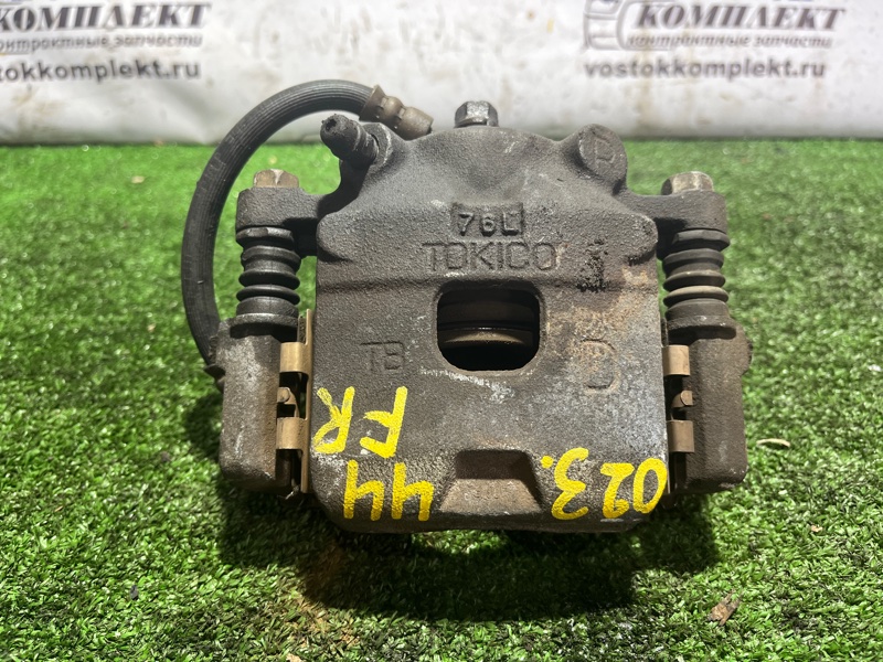 Суппорт Toyota Passo KGC15 1KR-FE перед прав