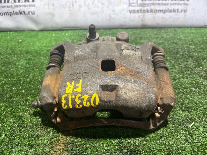 Суппорт Nissan March NK13 HR12DE перед прав