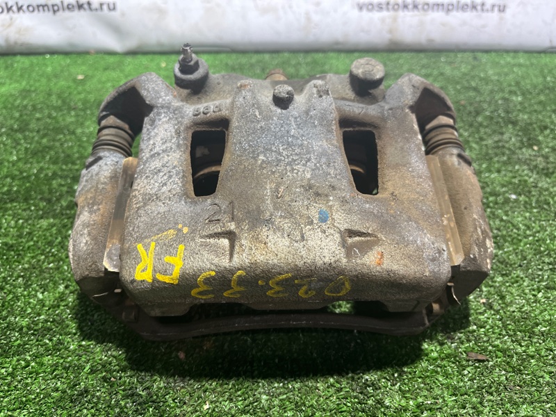 Суппорт Nissan Serena CC25 MR20DE перед прав