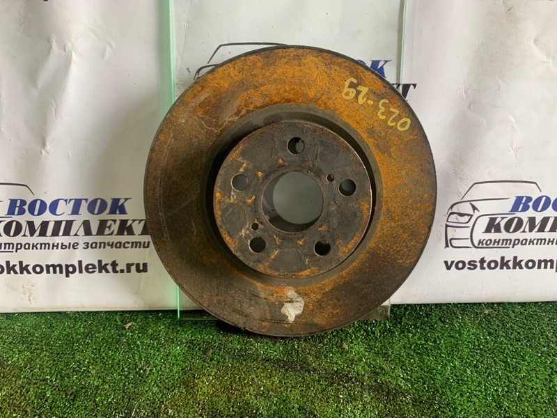Диск тормозной Toyota Ractis NCP125 1NZ-FE перед