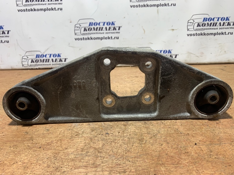 Подушка редуктора Toyota Ractis NCP125 1NZ-FE