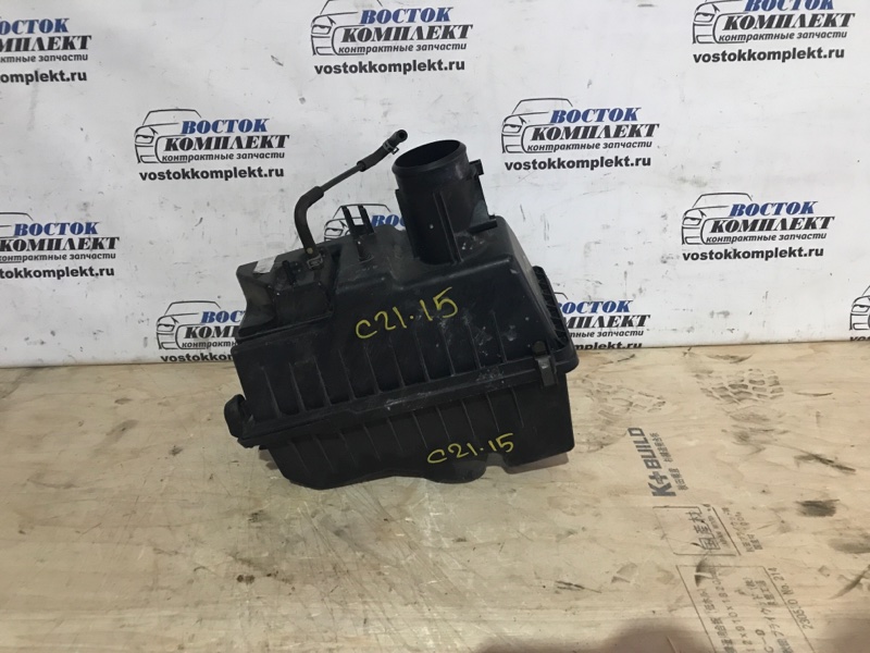 Корпус воздушного фильтра Mazda MPV 2003 LW3W L3-DE