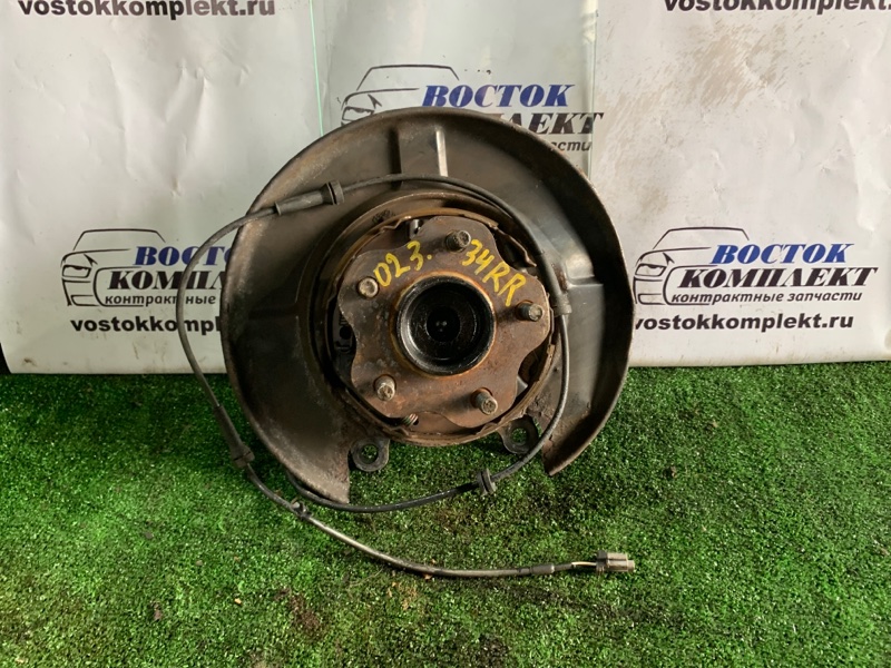 Ступица Nissan Serena C25 MR20DE зад прав