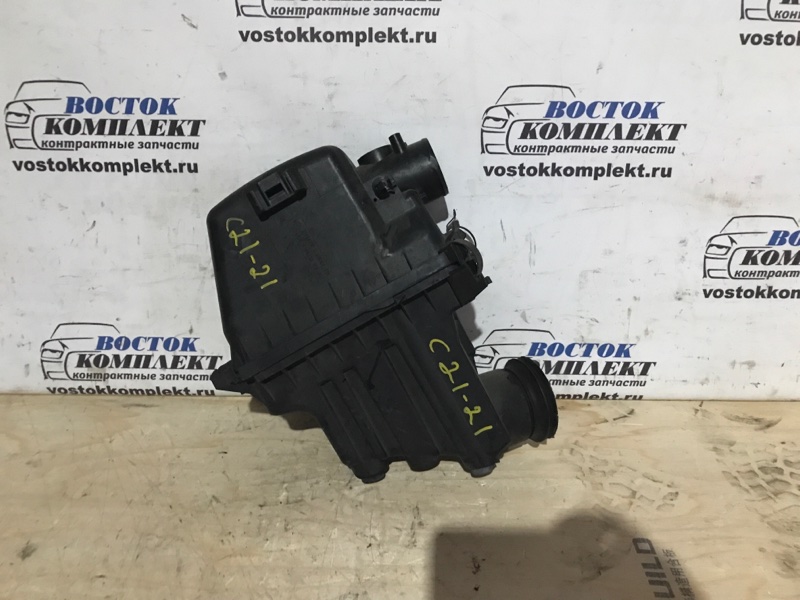 Корпус воздушного фильтра Toyota Porte 2004 NNP10 2NZ-FE