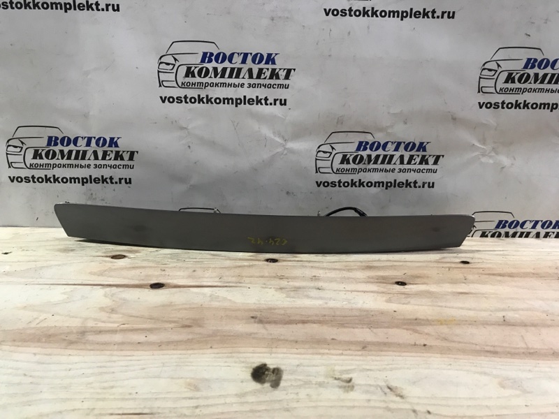 Накладка крышки багажника Mazda Atenza GG3S L3-VE