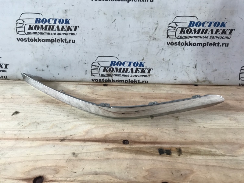 Накладка на бампер Nissan Cima HF50 VQ30DET перед прав