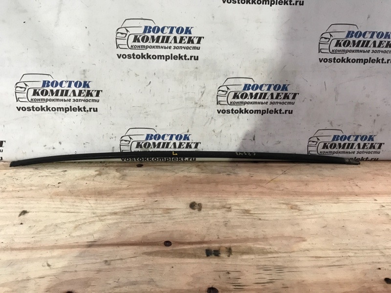 Молдинг лобового стекла Nissan Serena 2010 CNC25 MR20DE лев