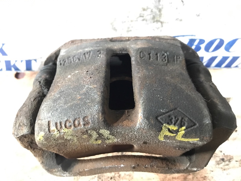 Суппорт Renault Clio CB K4JB перед лев