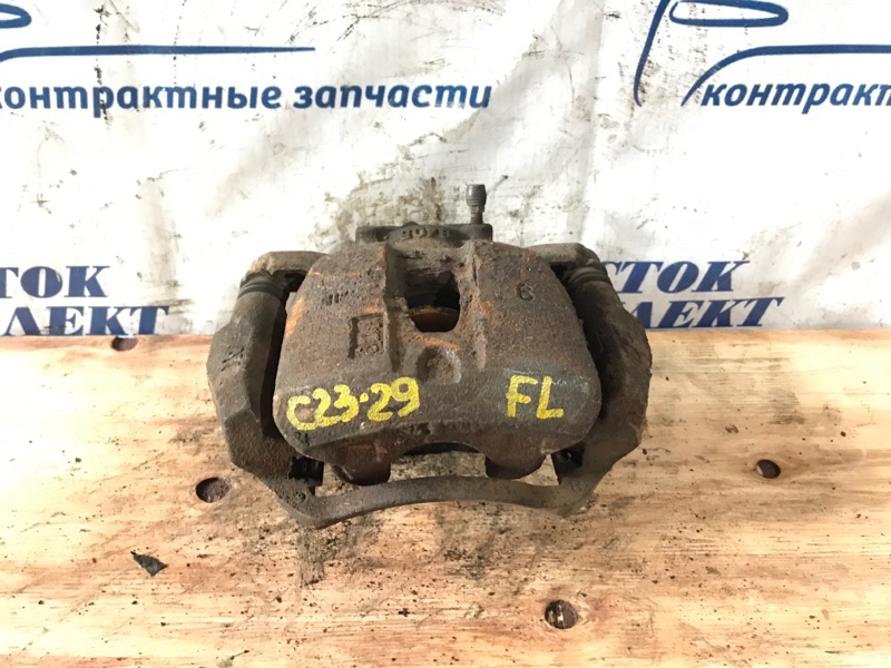 Суппорт Toyota Voxy 2006 AZR65G 1AZ-FSE перед лев