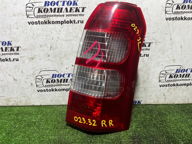 Фонарь стоп-сигнала Toyota Succeed NCP51V 1NZ-FE зад прав