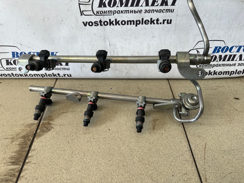 Форсунка топливная Nissan Elgrand ME51 VQ25DE