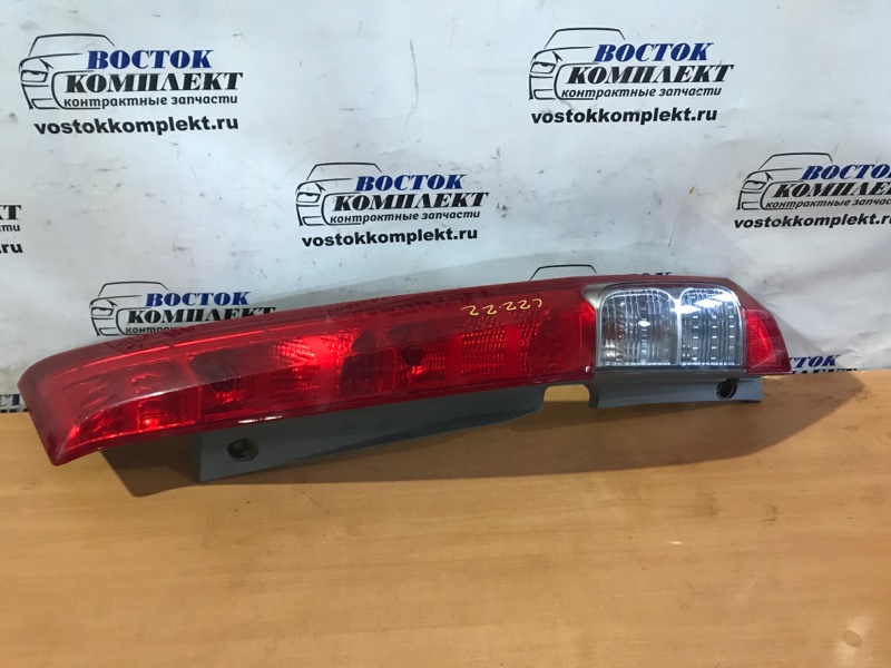 Фонарь стоп-сигнала Honda Stream 2007 RN6 R18A прав
