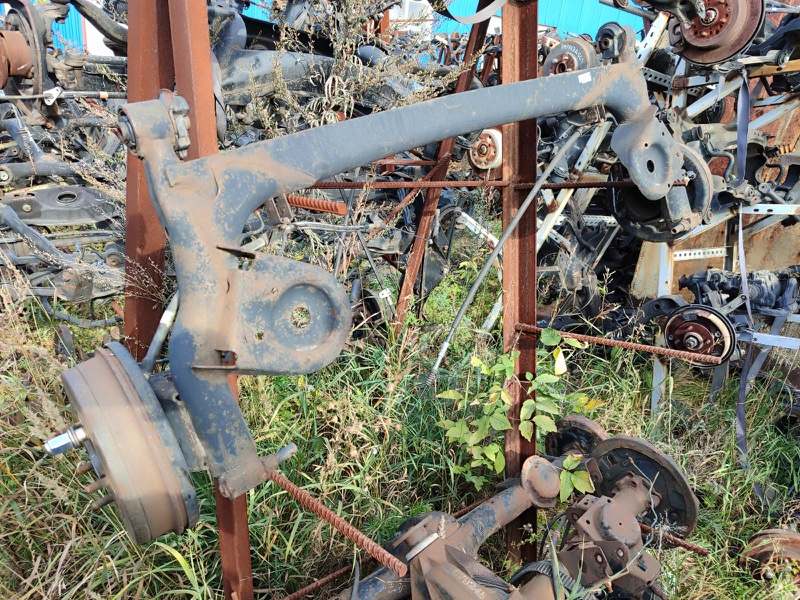 Балка поперечная Toyota Nadia SXN15 3S-FE зад