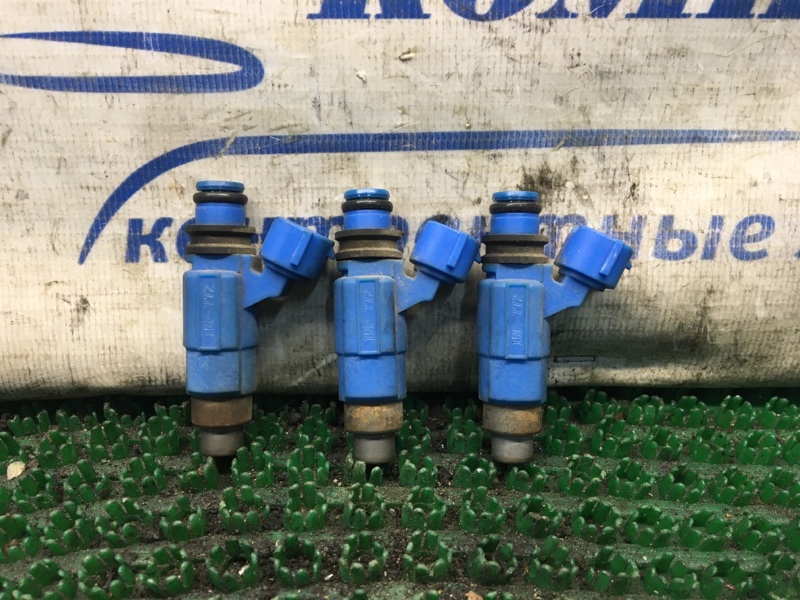 Форсунка топливная Nissan Moco MG21S K6A