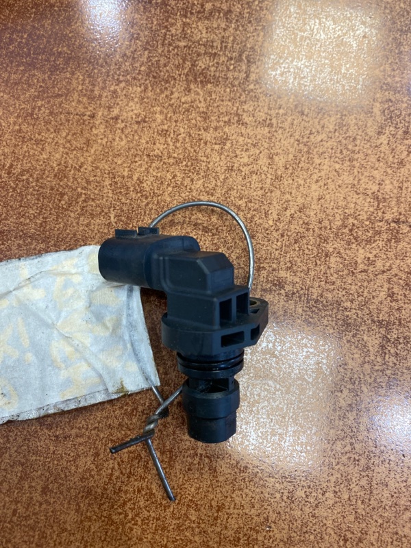 Датчик положения коленвала Suzuki Swift ZC72S K12B