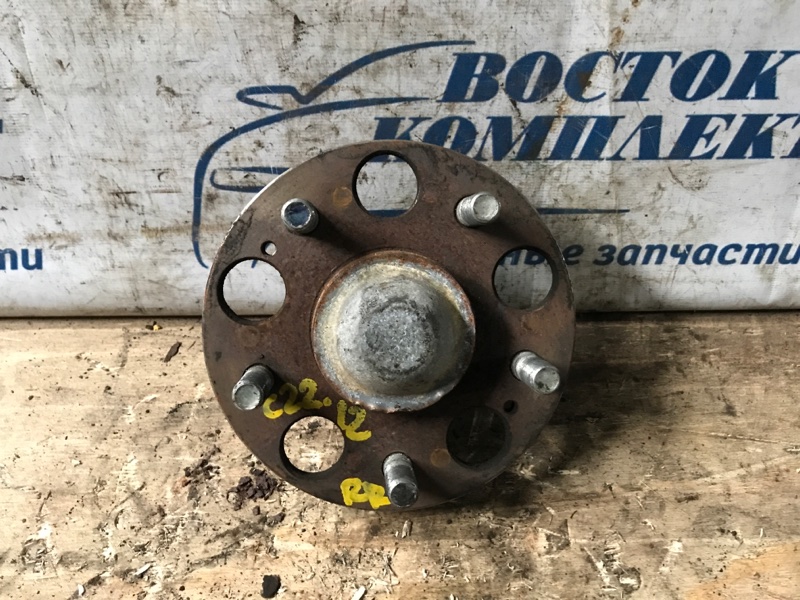 Ступица Honda Stream 2007 RN6 R18A зад прав